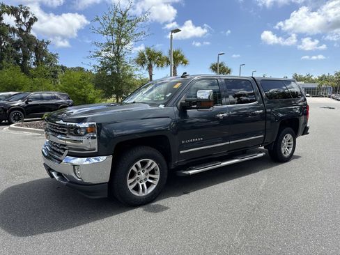Used 2017 Chevrolet Silverado 1500 LTZ w/ LTZ Plus Package AWD/4WD image 7