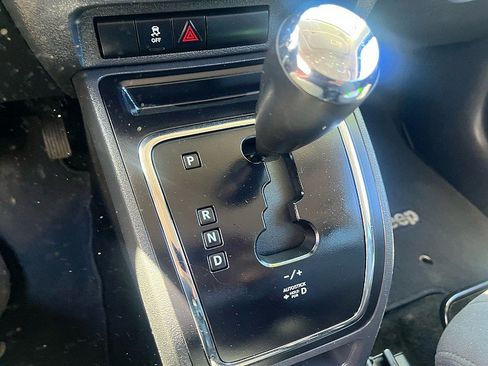 Used 2017 Jeep Patriot Sport w/ Power Value Group FWD image 20