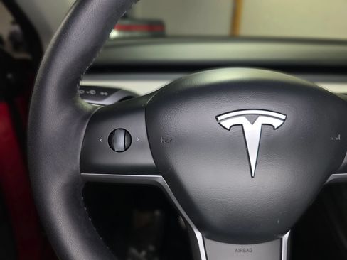 Used 2023 Tesla Model Y Performance AWD/4WD image 28