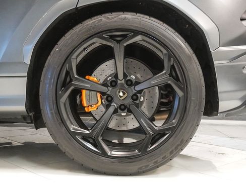 Used 2020 Lamborghini Urus image 41