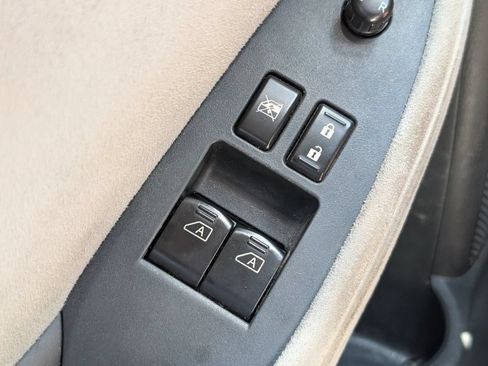 Used 2009 Nissan 370Z Touring w/ Sport Pkg RWD image 9