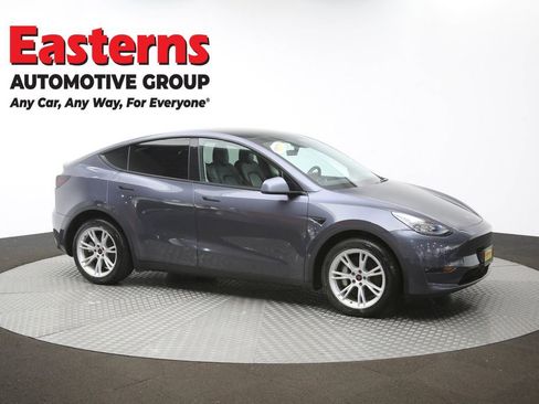 Used 2022 Tesla Model Y Long Range image 45