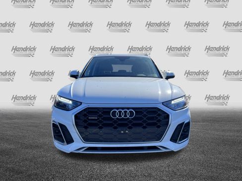 Used 2024 Audi Q5 2.0T Premium image 3