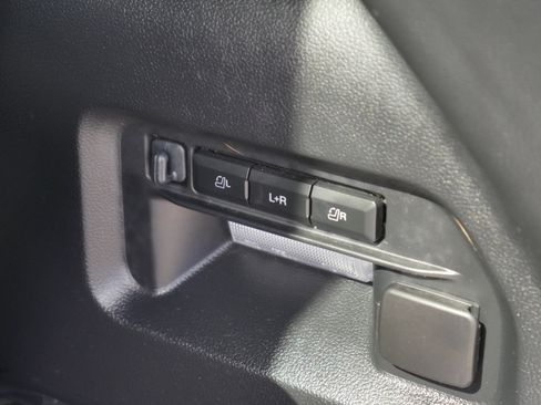 Certified 2025 Ford Explorer ST image 29