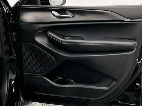 Used 2025 Jeep Grand Cherokee Laredo X image 20