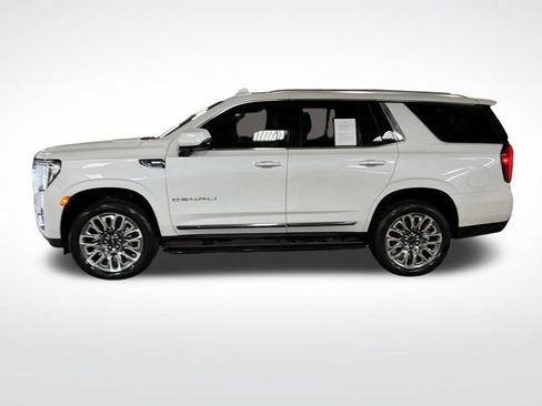 Used 2024 GMC Yukon Denali Ultimate AWD/4WD image 2