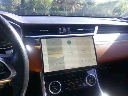 Used 2023 Jaguar XF R-Dynamic SE AWD/4WD image 56