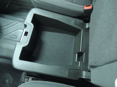 Used 2021 Chevrolet Silverado 1500 RST image 22