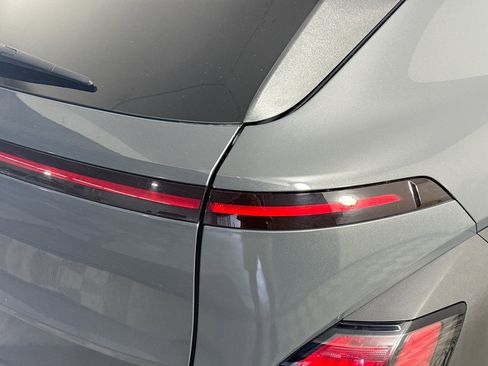 Used 2025 Hyundai Kona SEL image 34