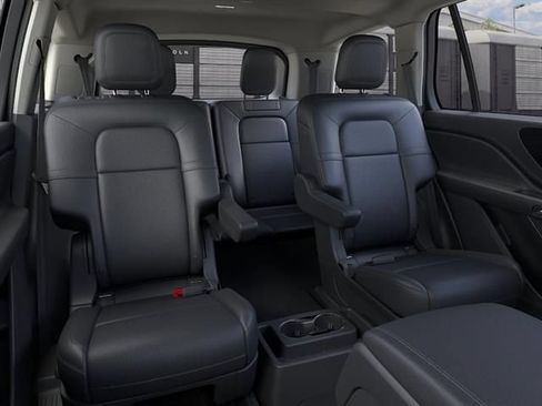 New 2026 Lincoln Aviator AWD image 11