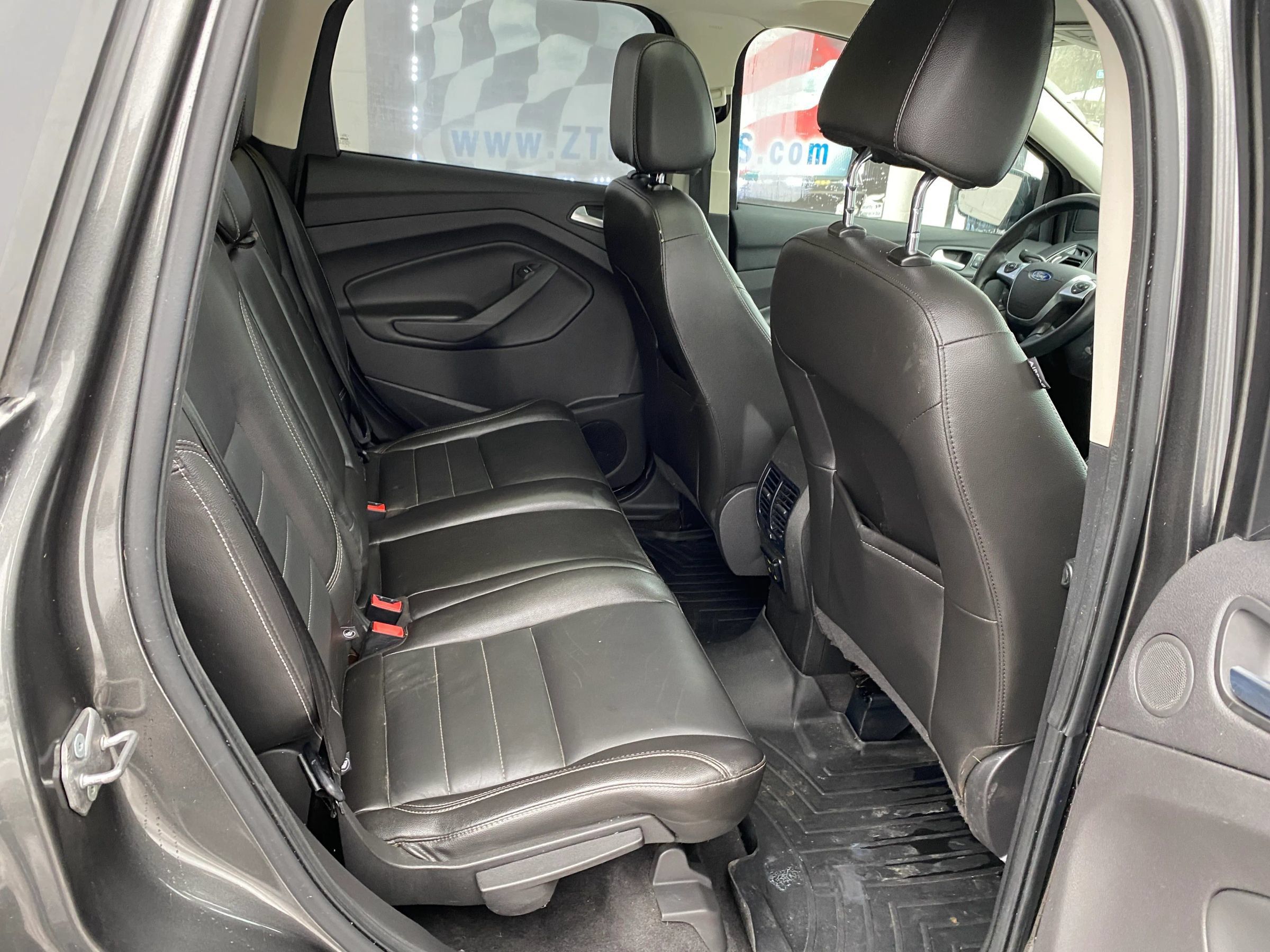 Used 2016 Ford Escape Titanium AWD/4WD image 12