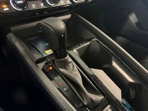 Used 2025 Honda Accord Sport image 25