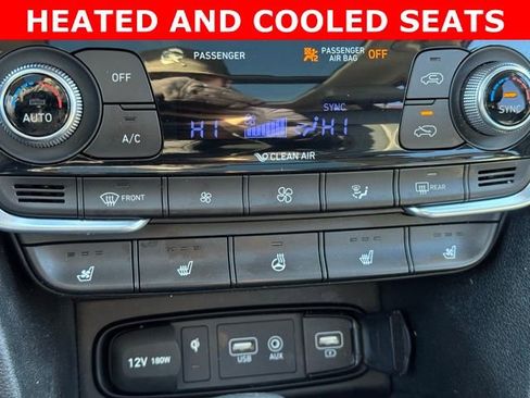 Used 2020 Hyundai Santa Fe Limited image 14