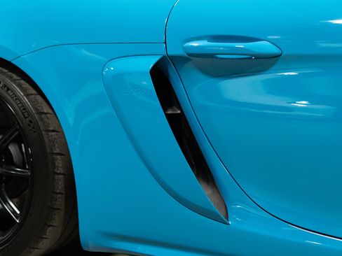 Used 2021 Porsche 718 Cayman GT4 RWD image 42