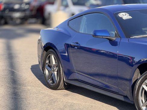 Used 2024 Ford Mustang Coupe image 5