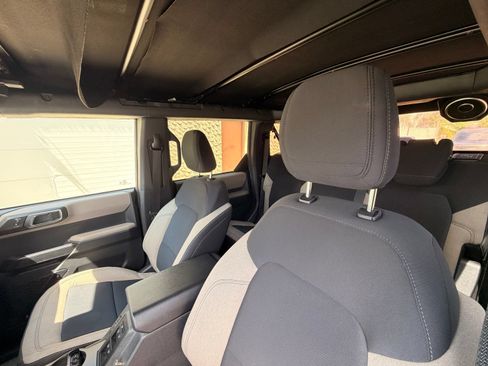 Used 2021 Ford Bronco Big Bend w/ Sasquatch Package AWD/4WD image 14