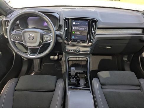 Certified 2023 Volvo C40 P8 Recharge Plus image 19