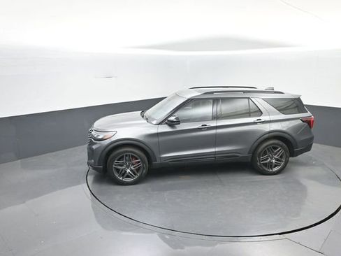 New 2026 Ford Explorer ST-Line AWD/4WD image 26