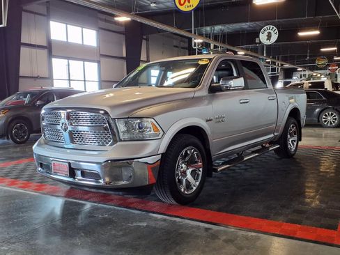 Used 2018 RAM 1500 Laramie image 3