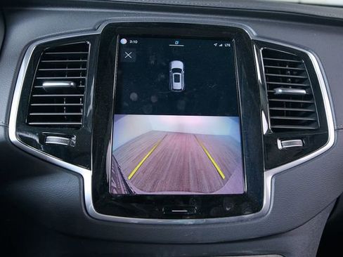 Used 2023 Volvo XC90 T8 Ultimate image 12