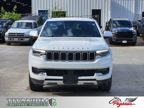 Used 2022 Jeep Wagoneer Series II image 6