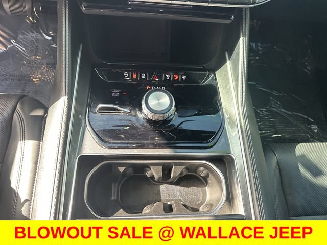 Certified 2022 Jeep Wagoneer Series I w/ Convenience Group I AWD/4WD image 27