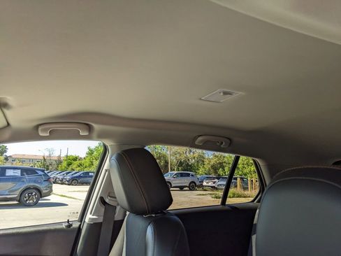 Used 2019 Chevrolet Trax LT w/ LT Convenience Package image 20