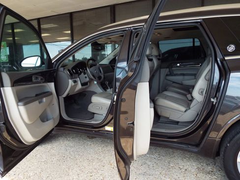 Used 2017 Buick Enclave Premium w/ Experience Buick Package AWD/4WD image 21