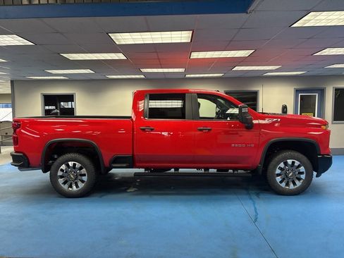 New 2026 Chevrolet Silverado 2500 Custom image 2