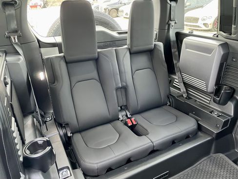 New 2026 Land Rover Defender 110 X-Dynamic SE AWD/4WD image 34