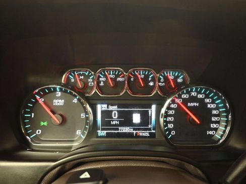 Used 2020 Chevrolet Suburban LT AWD/4WD image 16