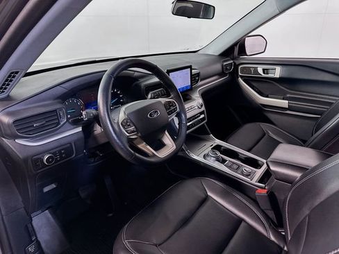 Certified 2021 Ford Explorer XLT w/ Equipment Group 202A image 12