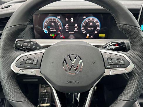 New 2026 Volkswagen Tiguan SE R-Line image 22