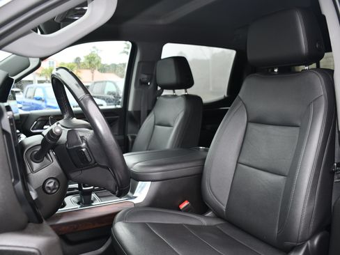 Used 2023 GMC Sierra 1500 SLT w/ SLT Premium Plus Package image 9