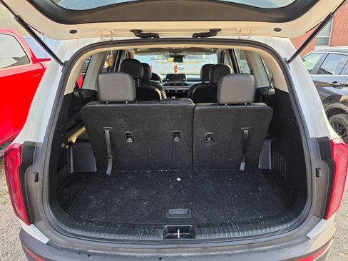Used 2020 Kia Telluride S AWD/4WD image 8