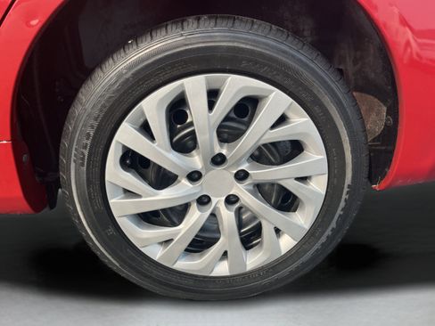 Used 2012 Toyota Corolla LE FWD image 9