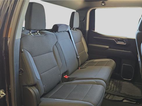 Used 2022 GMC Sierra 1500 SLE AWD/4WD image 17