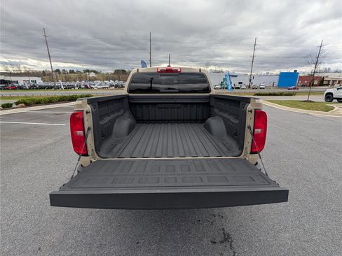 Used 2022 Chevrolet Colorado ZR2 image 12