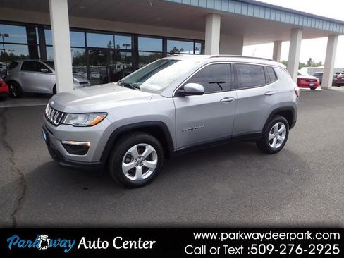 Used 2018 Jeep Compass Latitude w/ Popular Equipment Group image 1