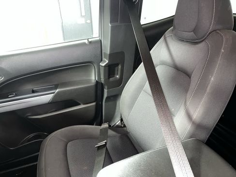 Used 2022 Chevrolet Colorado LT w/ Fleet Safety Package image 25