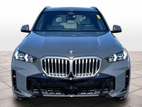 Used 2026 BMW X5 xDrive50e w/ M Sport Package AWD/4WD image 2
