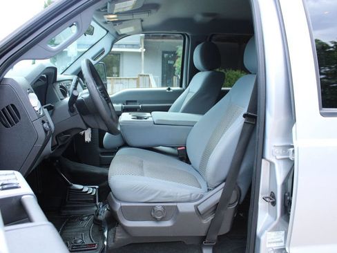 Used 2015 Ford F250 XLT AWD/4WD image 12