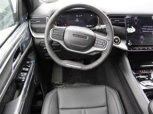 New 2026 Jeep Grand Wagoneer Limited w/ Convenience Group I AWD/4WD image 15