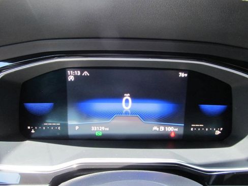 Used 2022 Volkswagen Jetta SE image 47