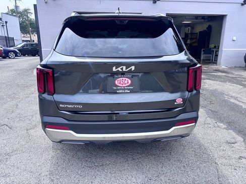 Used 2025 Kia Sorento SX Prestige AWD/4WD image 7
