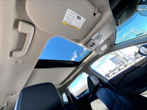 Certified 2023 Nissan Rogue SV w/ SV Premium Package image 22