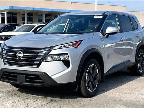 Certified 2024 Nissan Rogue SV image 1