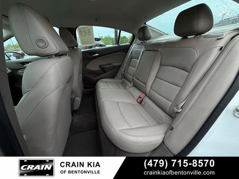Used 2017 Chevrolet Cruze Premier w/ Enhanced Convenience Package FWD image 24