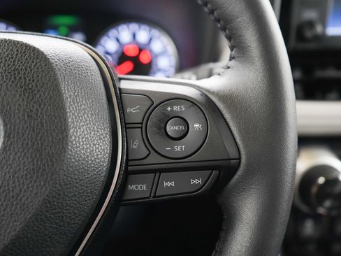 Used 2019 Toyota RAV4 XLE w/ Convenience Package image 27