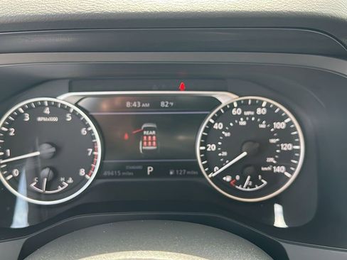 Used 2024 Nissan Pathfinder S image 19